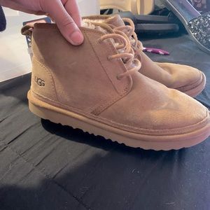 Size 7.5/8 brown ugg boots